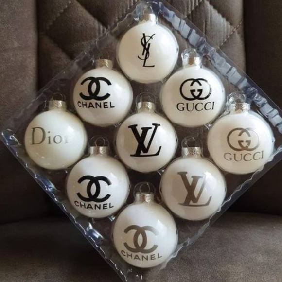 Christmas ornaments - Picture 1 of 1